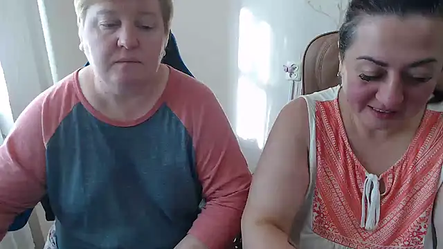 Bertie Adeline online show from October 30, 7:39 am