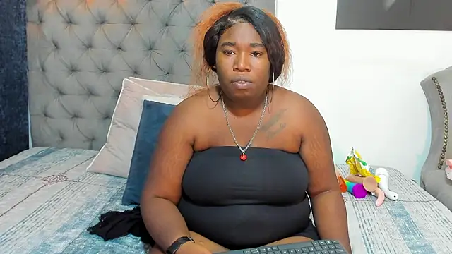 nahiroby ebony online show from March 12, 6:01 pm