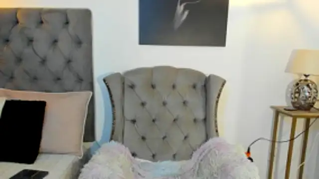 nahiroby ebony online show from October 27, 7:48 pm