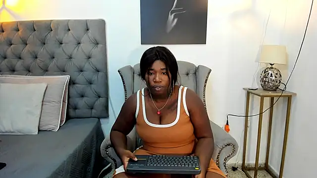 nahiroby ebony online show from September 17, 6:54 pm