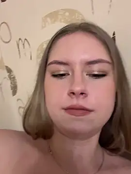 izabella g online show from December 21, 10:43 pm