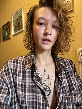 Snapshot of __grace__ chatting on July 7, 9:24 am grace online show from July 7, 9:24 am