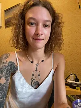Snapshot of __grace__ chatting on July 9, 6:47 am grace online show from July 9, 6:47 am