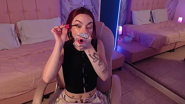 Red kytty6 online show from February 27, 3:29 am