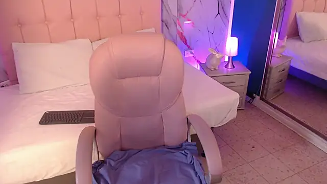 Red kytty6 online show from November 24, 3:12 pm