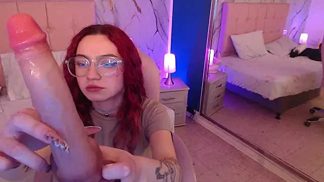 Red kytty6 online show from November 26, 3:17 am