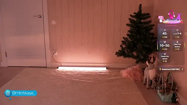 Miablueye online show from January 17, 4:10 pm