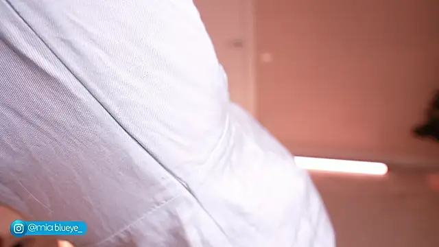 Miablueye online show from February 23, 3:56 pm