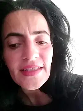 Gecenin Kralicesi online show from April 4, 9:49 am