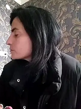 Gecenin Kralicesi online show from March 18, 7:00 am