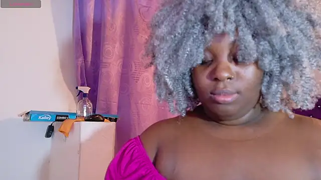 ebony NeighborMoans online show from June 4, 3:11 am