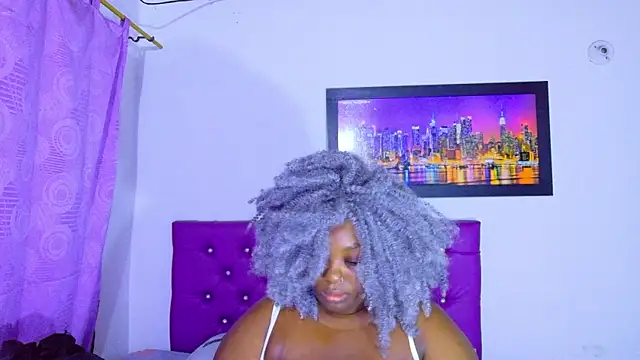 ebony NeighborMoans online show from July 17, 3:04 am