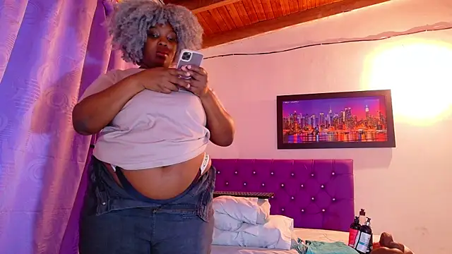ebony NeighborMoans online show from June 27, 3:01 am