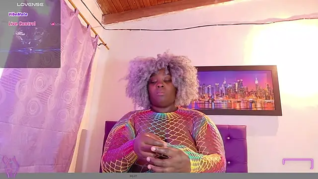 ebony NeighborMoans online show from June 15, 6:07 pm