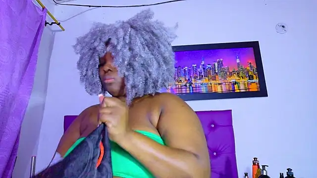 ebony NeighborMoans online show from July 11, 3:29 am