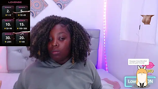 Snapshot of ebony_NeighborMoans chatting on September 25, 3:56 am ebony NeighborMoans online show from September 25, 3:56 am