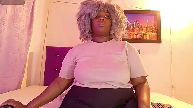 ebony NeighborMoans online show from June 2, 7:36 pm