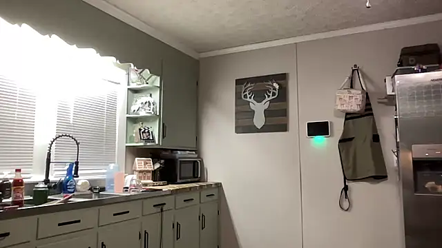 Snapshot of playwithdakota chatting on November 28, 10:32 pm playwithdakota online show from November 28, 10:32 pm