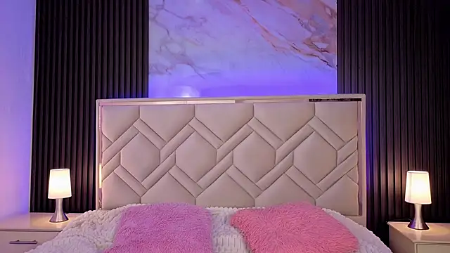 MiaaFarrel online show from February 21, 5:48 pm