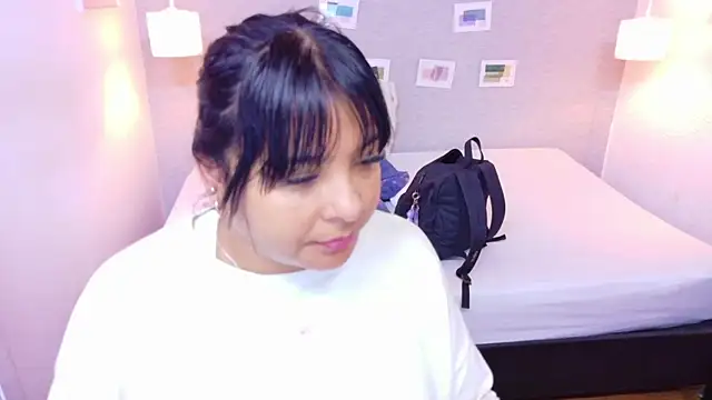 Snapshot of fat_naughtyass chatting on May 12, 1:06 pm fat naughtyass online show from May 12, 1:06 pm