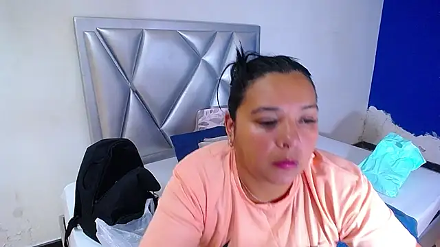 fat naughtyass online show from December 17, 2:22 pm