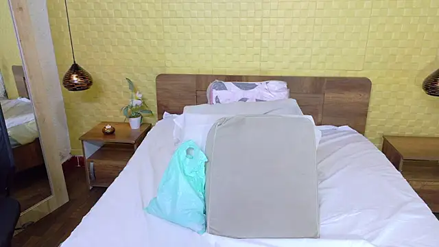 fat naughtyass online show from March 25, 1:21 pm