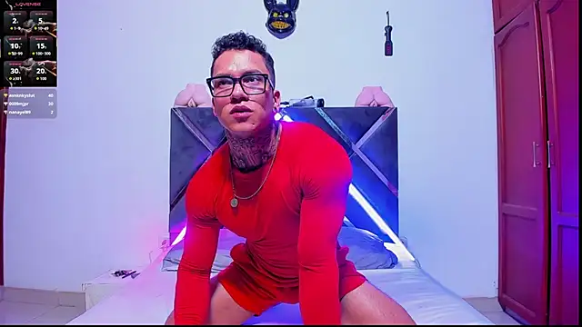 ArnoldSexy  online show from November 14, 4:43 pm