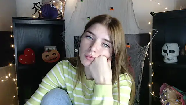 JuiceLips   online show from November 4, 3:16 pm