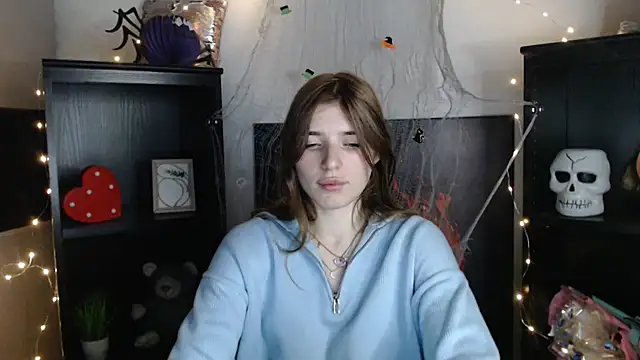 JuiceLips   online show from November 10, 5:29 pm