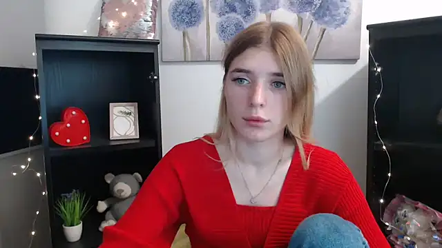 JuiceLips   online show from November 24, 5:02 pm