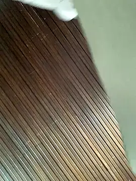 KloePink  online show from November 19, 11:10 am