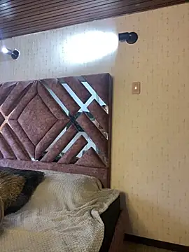 KloePink  online show from November 14, 12:09 pm