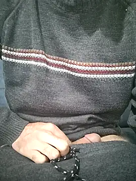 Snapshot of fearleass chatting on December 3, 7:13 pm fearleass online show from December 3, 7:13 pm