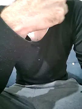 Snapshot of fearleass chatting on December 17, 8:25 pm fearleass online show from December 17, 8:25 pm