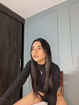 Snapshot of Zafira_Montiel chatting on February 3, 3:26 am Zafira Montiel online show from February 3, 3:26 am