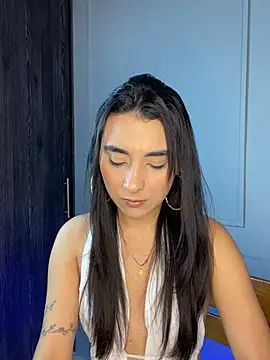 Snapshot of Zafira_Montiel chatting on February 8, 8:50 pm Zafira Montiel online show from February 8, 8:50 pm