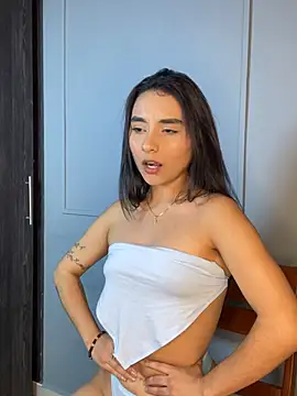 Snapshot of Zafira_Montiel chatting on February 11, 3:50 am Zafira Montiel online show from February 11, 3:50 am