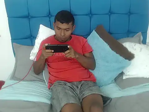 Adam Morgan2 online show from November 11, 4:51 am