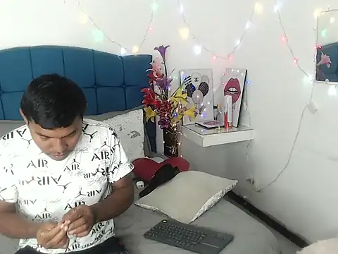 Adam Morgan2 online show from December 2, 4:25 am