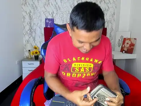 Adam Morgan2 online show from April 9, 2:12 pm