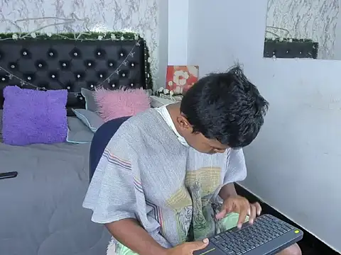 Adam Morgan2 online show from December 14, 1:17 pm