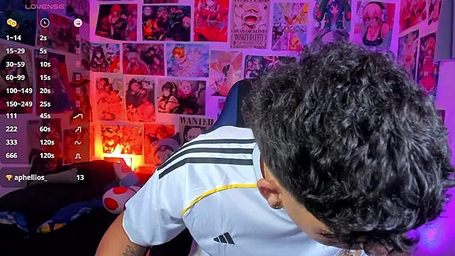 Snapshot of Saturn_boy chatting on November 1, 5:03 am Saturn boy online show from November 1, 5:03 am