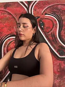 Snapshot of CatadeLuca chatting on November 8, 7:39 pm CatadeLuca online show from November 8, 7:39 pm