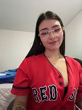 Snapshot of CatadeLuca chatting on December 13, 8:04 pm CatadeLuca online show from December 13, 8:04 pm