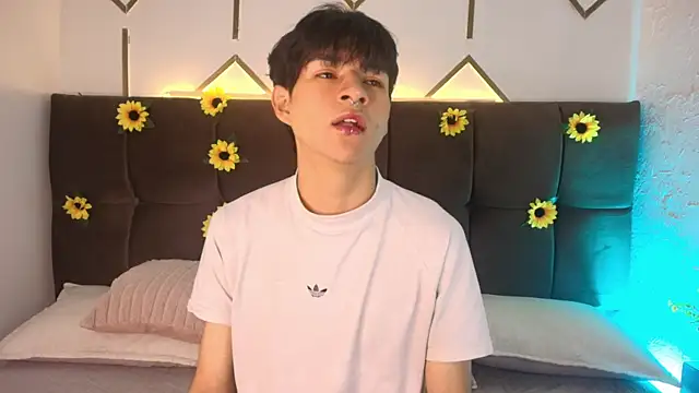 AleAurarashi online show from April 14, 11:15 am