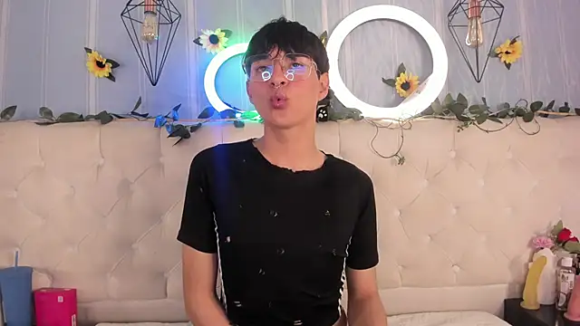 AleAurarashi online show from November 27, 4:13 am