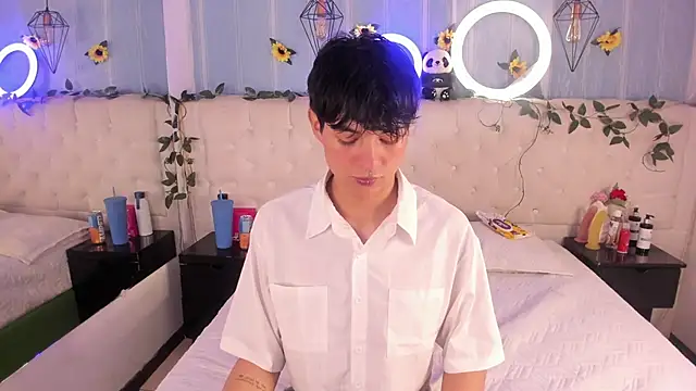 AleAurarashi online show from November 25, 3:18 am