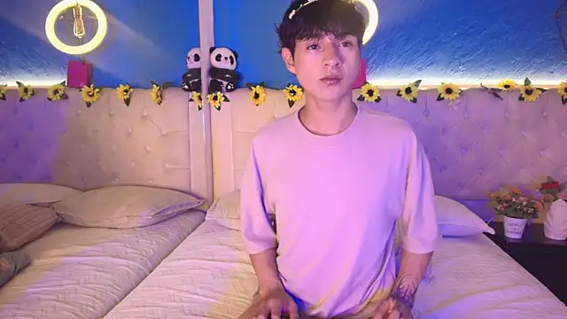 AleAurarashi online show from March 26, 4:00 am