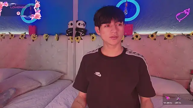 AleAurarashi online show from March 28, 3:18 am