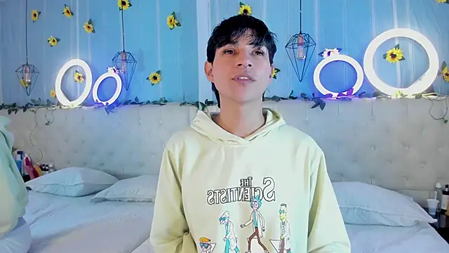 AleAurarashi online show from November 16, 1:43 am